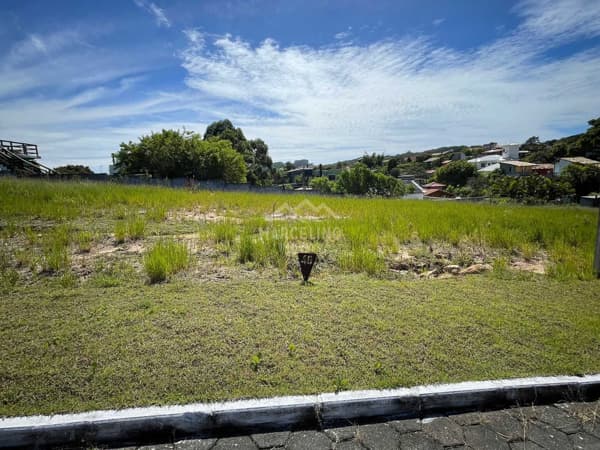 Terreno em Condomínio na Praia do Rosa