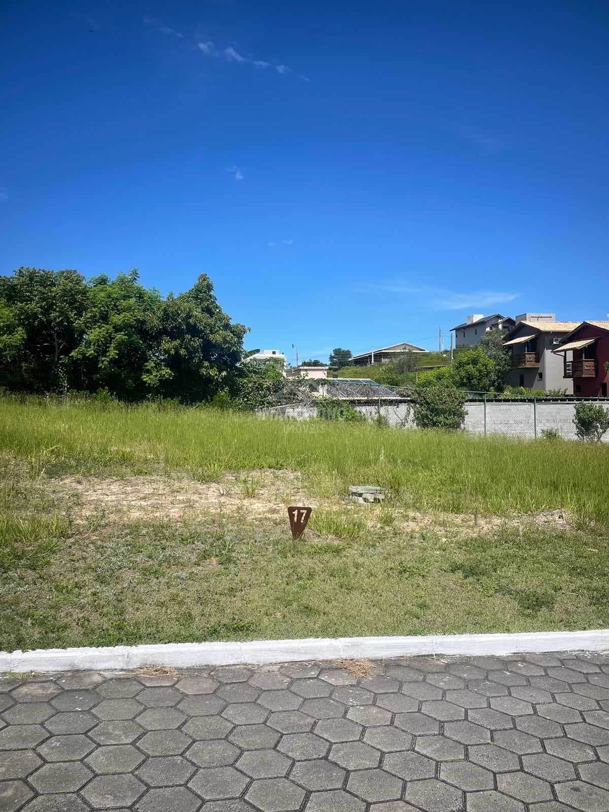 Terreno em Condomínio na Praia do Rosa