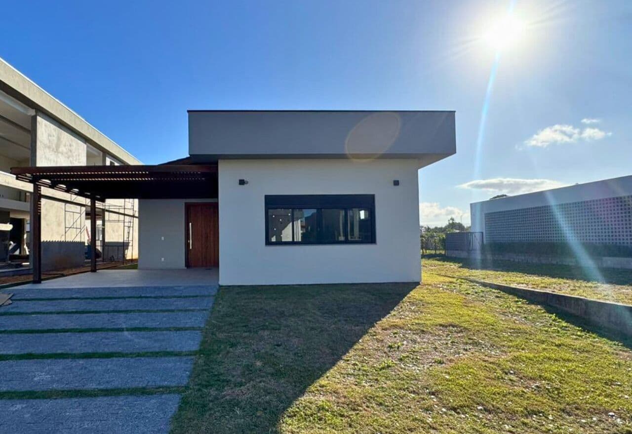 Casa Alto Padrão- Condominio Rosa Internacional