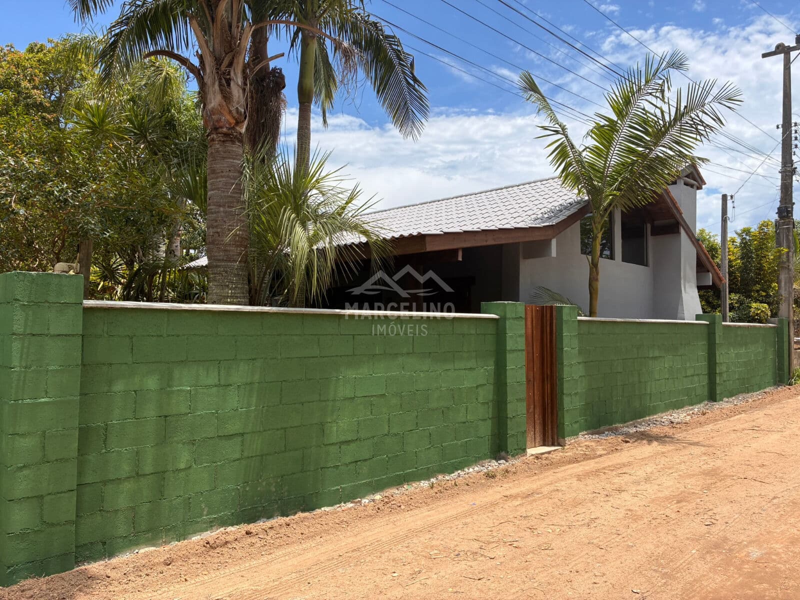 Casa para aluguel de temporada – Centrinho da Praia do Rosa