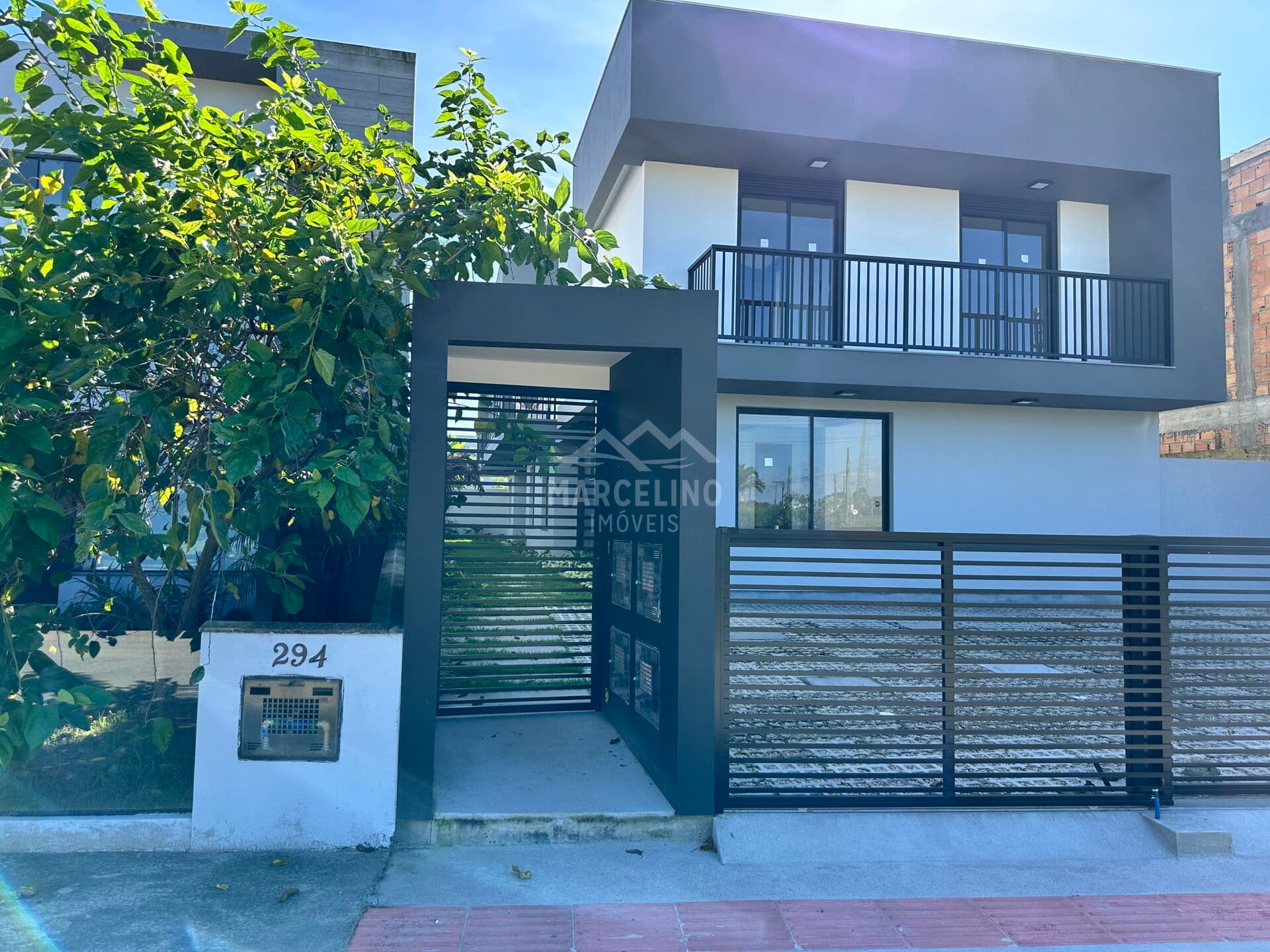 Casa Padrão - Sobrado