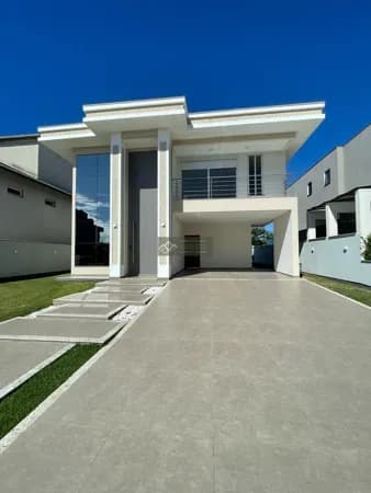 Casa em Florianópolis - São João do Rio Vermelho