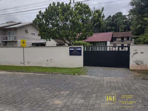 Casa em Rio dos Cedros - Centro