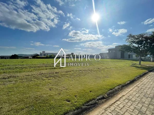 Condomínio Porto Laranjeiras