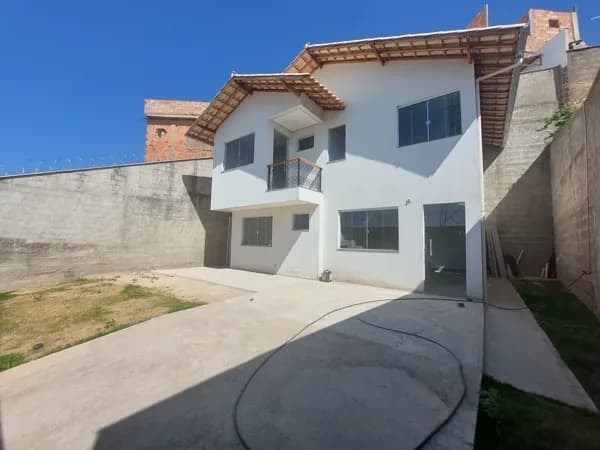 Casa à venda no bairro Cruzeiro em Ribeirão das Neves/MG