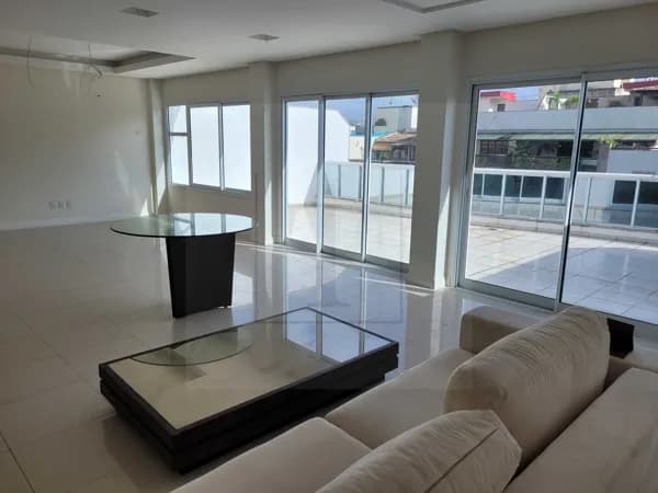 Cobertura Duplex 1ª Locação