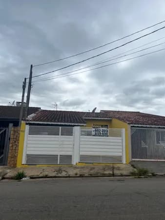 Casa Térrea para Venda e Aluguel em Parque dos Coqueiros Atibaia-SP
