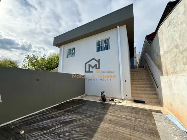Casa em Vila Santa Helena, Atibaia/SP