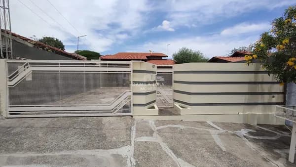 Casa à venda