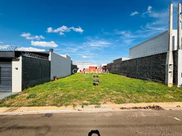 Lote/Terreno em Garça - Jardim Ecoville