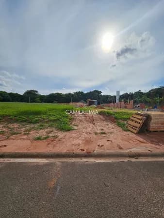 Terreno à venda