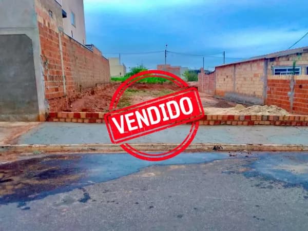 Lote/Terreno em Garça - Jardim Ecoville