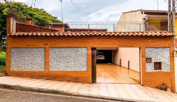 Casa à venda no Jd. Guarujá - Sorocaba SP