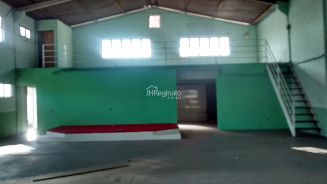 Oportunidade única de adquirir um pavilhão logístico com 317