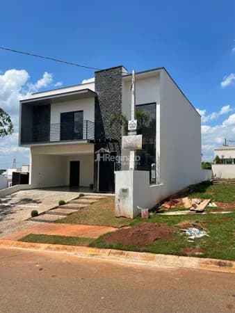 Casa em Condomínio