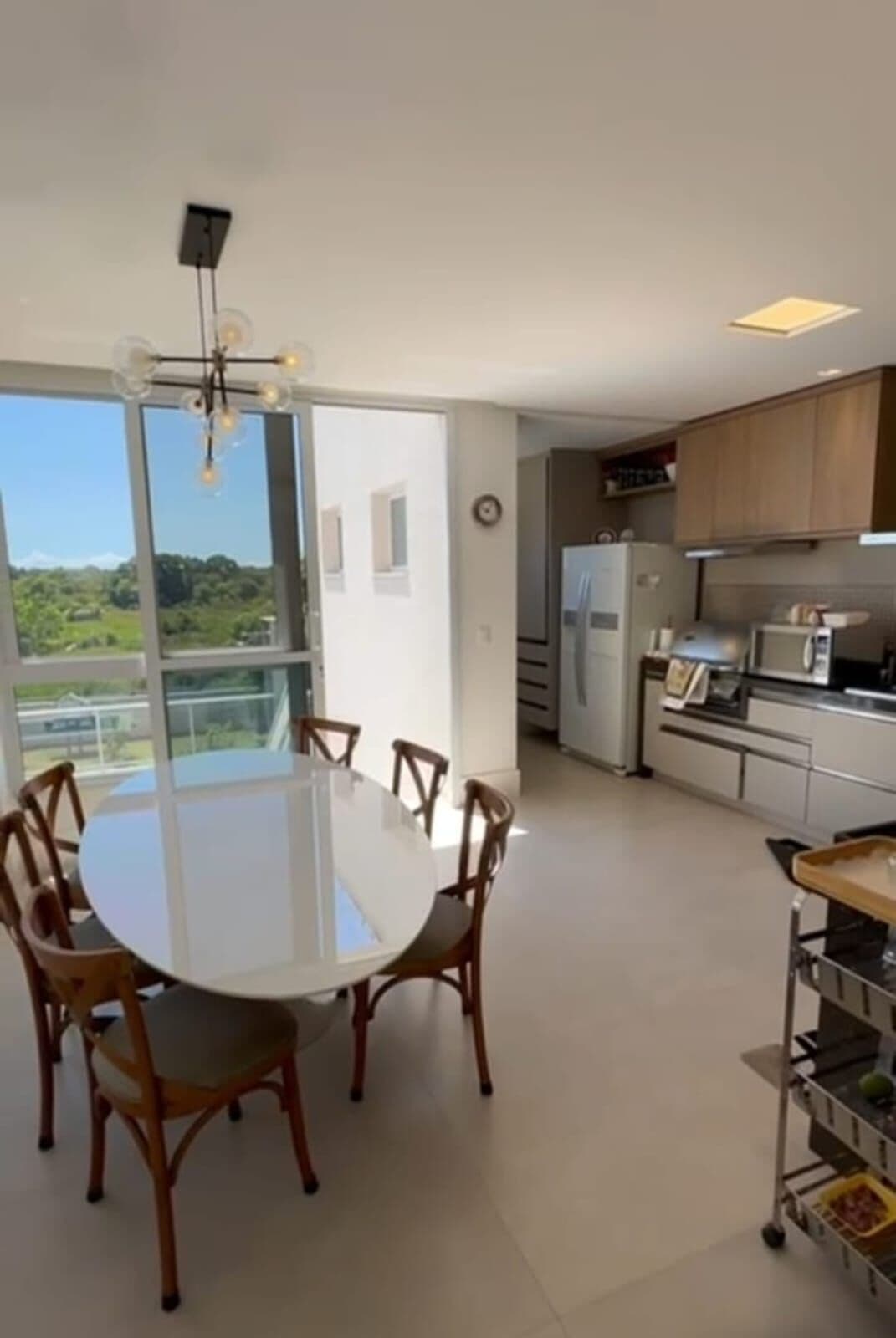 Riviera Park - Casa Triplex 500m² de construção, 675m² área total, 4 suítes, 4 vagas