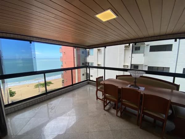 Apartamento prédio frente mar, porteira fechada, 170m², 4 quartos, 1 suíte, 2 vagas, lazer completo