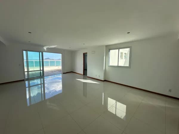 Apartamento Cobertura Duplex 241m², 4 quartos, 3 suítes, 3 vagas