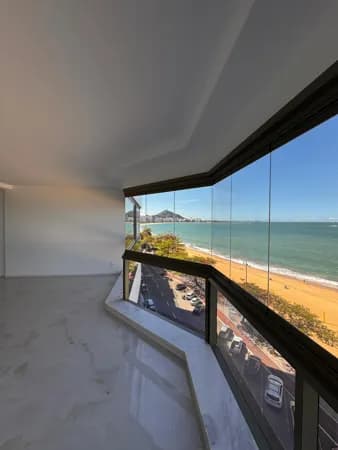 Apto Alto Padrão, frente o mar, 360m², 3 suítes, 5 vagas, lazer de clube - Praia de Itapuã