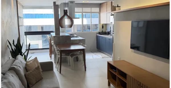 Apartamento vista para o mar na Praia de Itapuã, 100m², 2 quartos, 1 suíte, 1 vaga