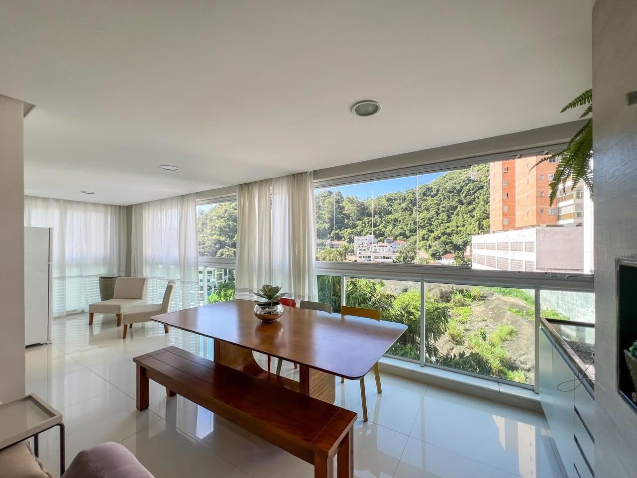 Apartamento no Parque das Castanheiras, 170m², 4 quartos, 2 suítes, 3 vagas, lazer de clube