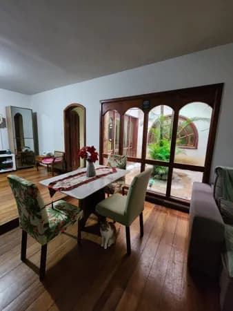 Casa Enseada do Suá - 320m², 4 quartos, 1 suíte, 2 vagas