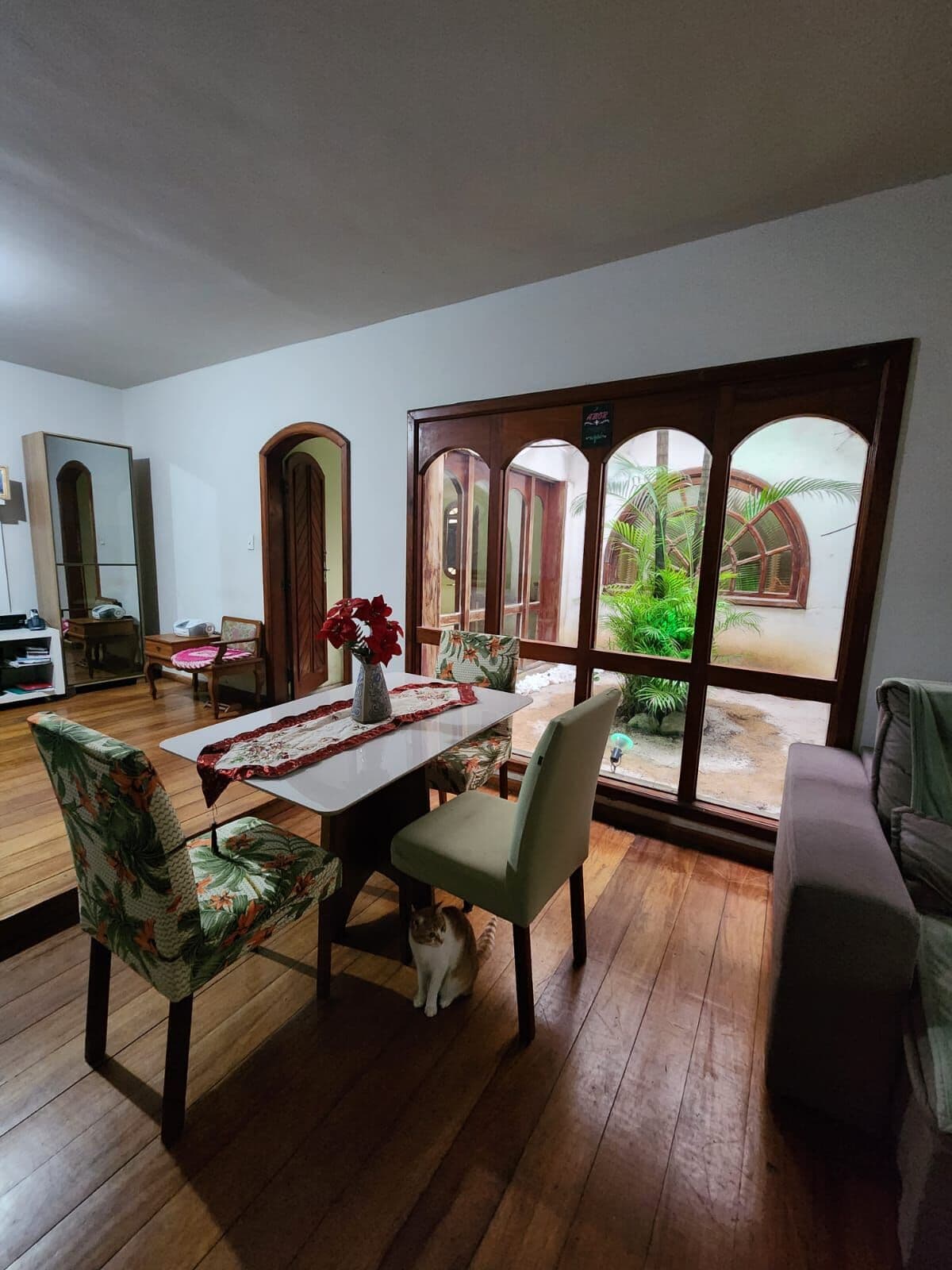 Casa Enseada do Suá - 320m², 4 quartos, 1 suíte, 2 vagas