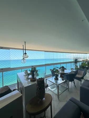 Apto Alto Padrão frente mar, 330m², 4 suítes, 4 vagas, lazer clube.