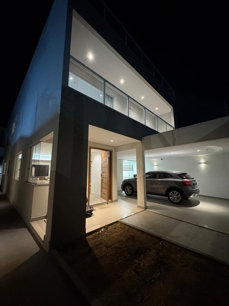 Casa Duplex com 217m², 2 suítes, lazer privativo, área gourmet, vaga para 2 carros
