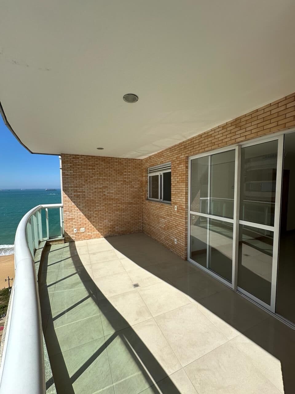 Ed. Anneti Vitali - Apto 105m², 3 quartos, 1 suíte, 2 vagas, lazer clube