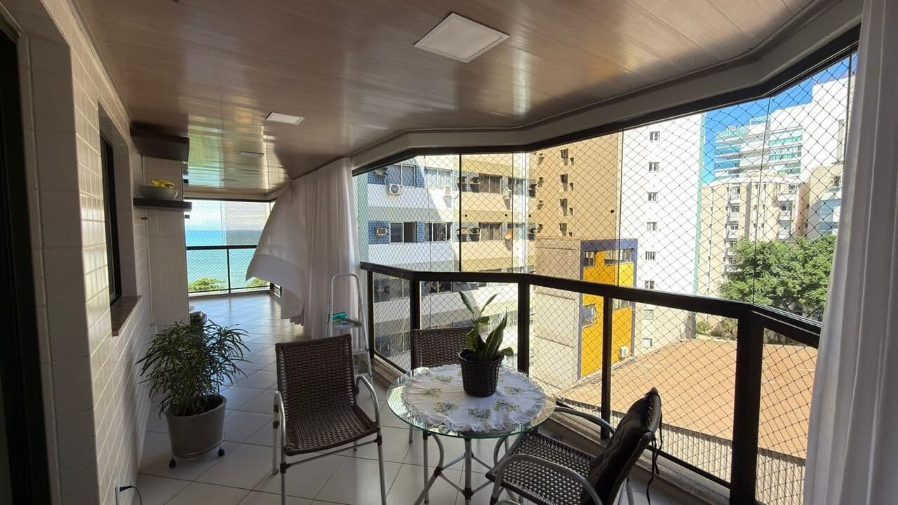 Apartamento na quadra do mar, vista para o mar, 140m², 3 quartos, 1 suíte, 2 vagas