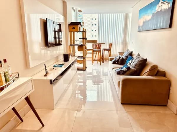 Apartamento de porteira fechada na Praia da Costa com 128m², 3 quartos, 1 suíte, 2 vagas e lazer completo