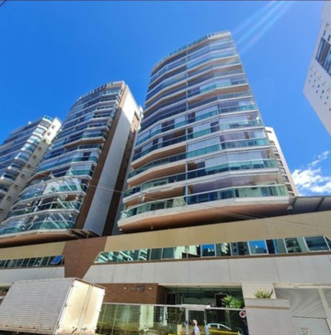 Ed. Costa Europa - Apto com 75m², 2 quartos, 1 suíte, 2 banheiros, 1 vaga de garagem, área de serviço, cozinha, área de lazer.