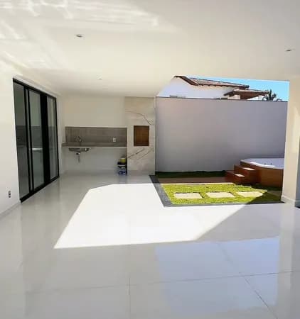 Casa Duplex 170m², 3 suítes, 3 vagas, área gourmet com Spa