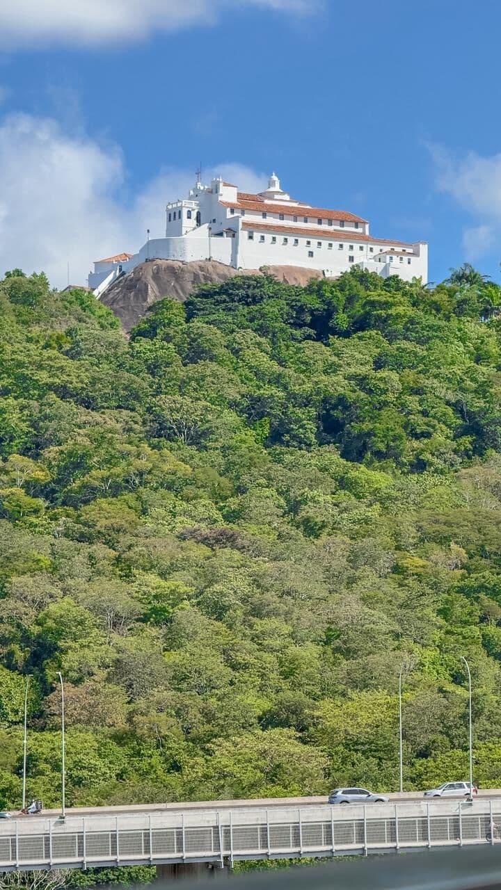 Apartamento com vista para o Convento da Penha, 98m², 3 quartos, 1 suíte, 2 vagas, lazer completo