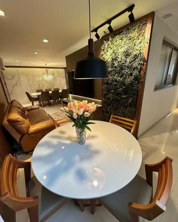 Ed. Parador de 150m², frente mar, 4 quartos, 3 suítes, 3 vagas, lazer de clube