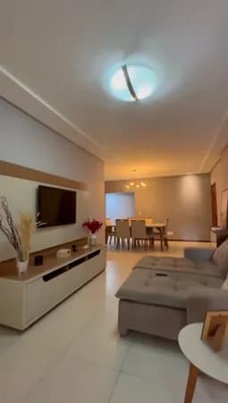 Apartamento 165m², 3 quartos, 1 suíte, dependência de empregada, 2 vagas.