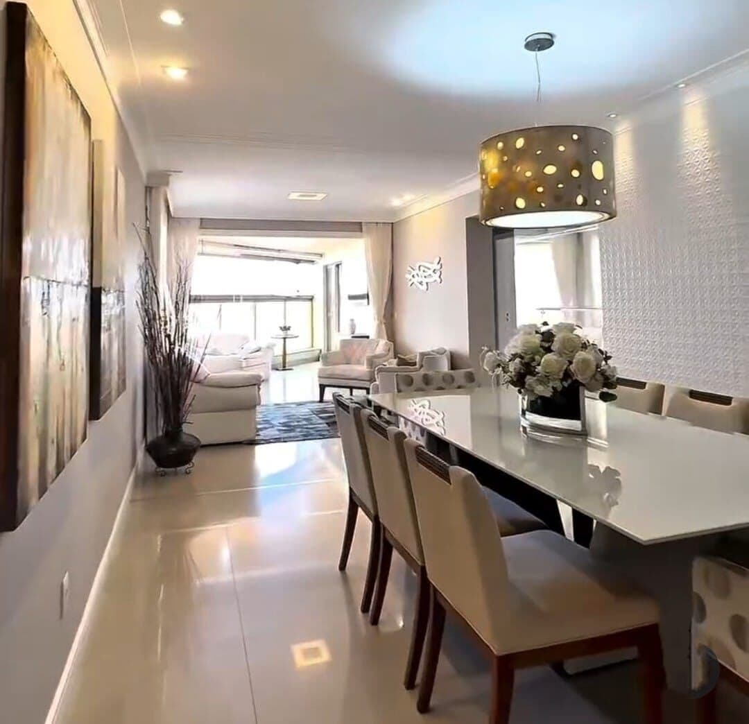 Apartamento 140m², 3 suítes, 2 vagas, lazer completo.