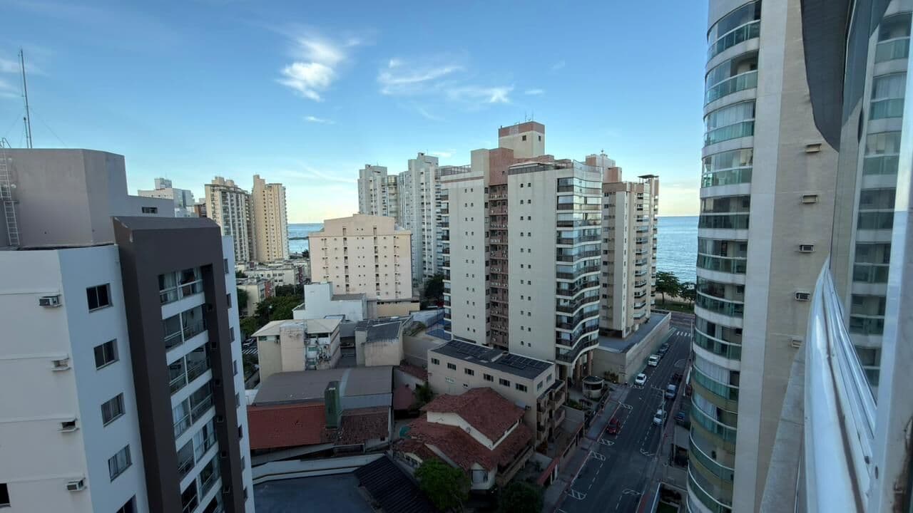 Apartamento na quadra do mar, 92m², 3 quartos, 1 suíte, 2 vagas, lazer completo