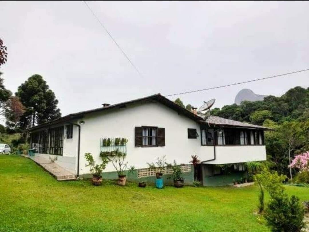 OPORTUNIDADE EM PEDRA AZUL - Sítio 4,3 hectares (43.000m²), em Pedra Azul, próximo a Rota do Lagarto, com vista para a Pedra Azul