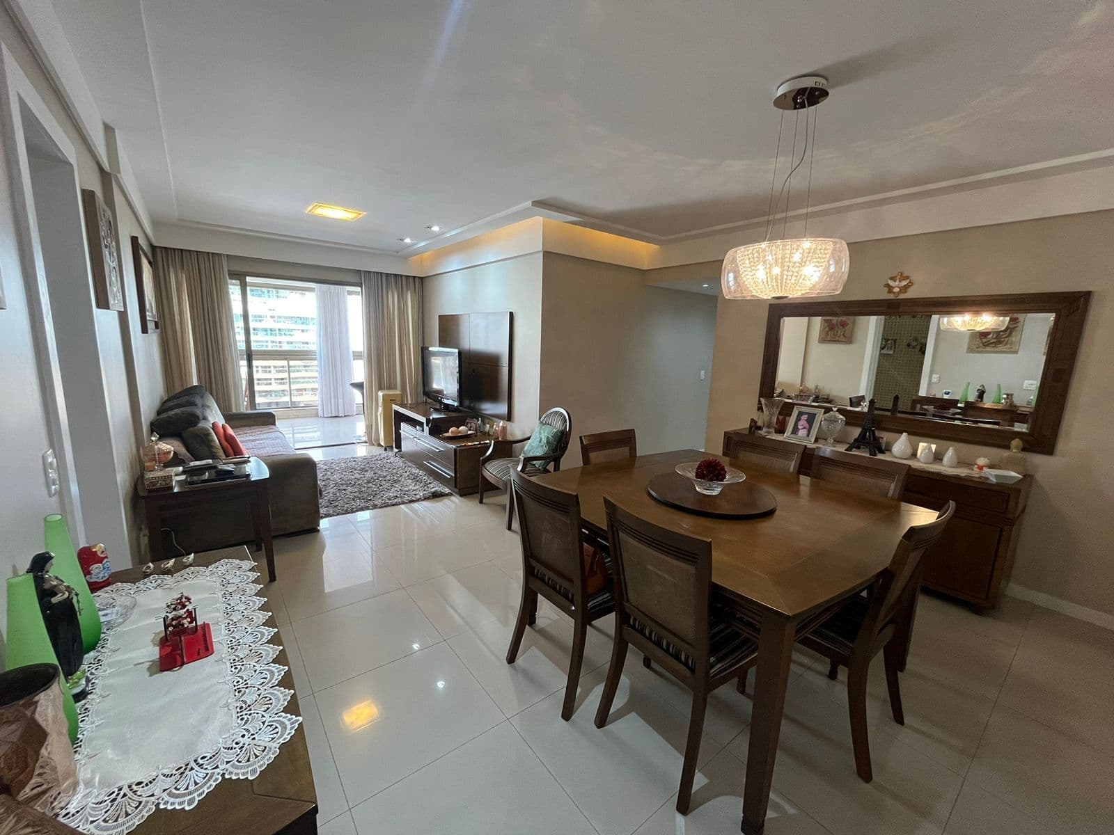 Apartamento 170m², 4 quartos, 2 suítes, DCE, 3 vagas, lazer completo