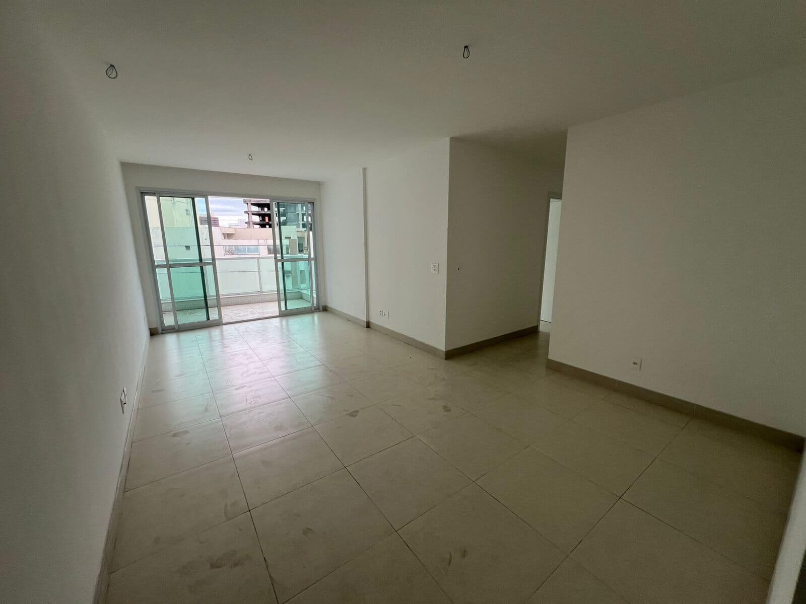 Apartamento na Praia da Costa com 96,73m², 3 quartos, 1 suít2, 2 vagas, lazer completo