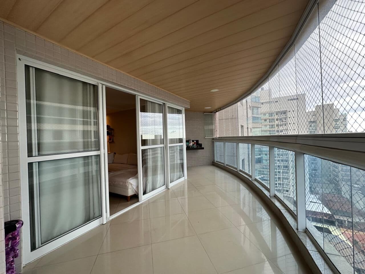 ED. PAULINA ARPINI - Apto 186m², 4 quartos, 2 suítes, 3 vagas, lazer clube completo
