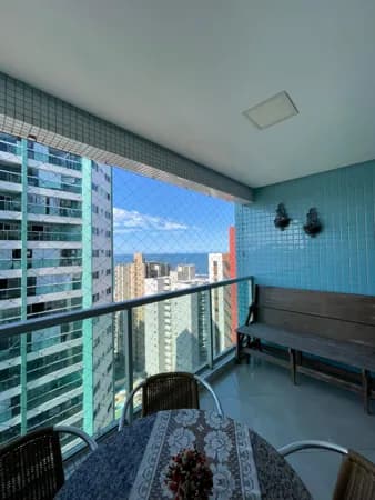 Apartamento 123m², 1 suíte, 2 vagas, lazer de clube, quadra do mar