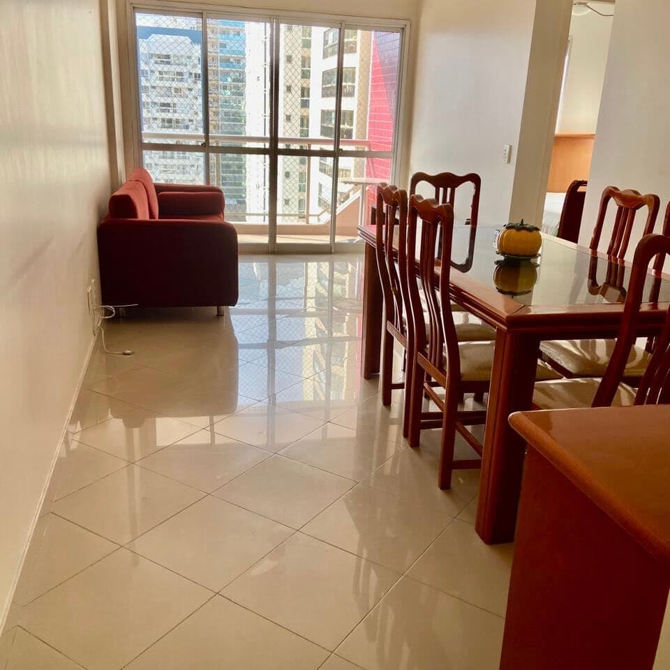 Apartamento na Praia da Costa, 80m², 2 quartos, sol da manhã, 1 vaga