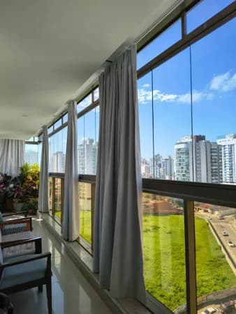 Apartamento com lazer de clube, 90m², 2 suítes, 2 vagas em Itapoã