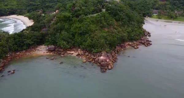 Terreno em localização espetacular, ao lado da Praia Dura, em Ubatuba