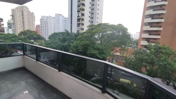 Apartamento Alto Padrão em Moema