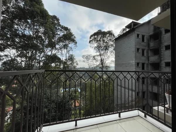 Apartamento com 3 Dorms a Venda Granja Viana 2