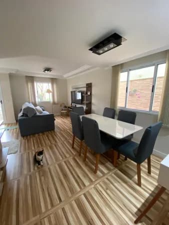 Casa em condomínio, porteira fechada | 3 Dorms, Suíte, Quintal com Churrasqueira